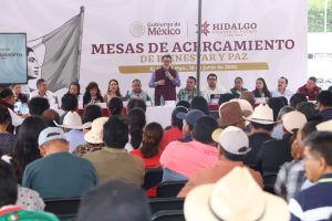 Dialoga Segobh con habitantes de El Arenal en mesas de bienestar y paz 