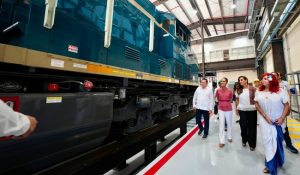 Sheinbaum anuncia llegada de las primeras 12 locomotoras del Tren Maya de carga