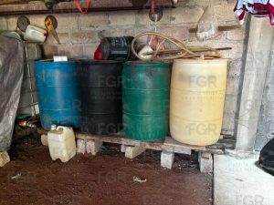 Asegura FGR más de 4 mil litros de hidrocarburo durante cateo en Alfajayucan