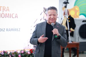 Menchaca convoca a sector empresarial a generar prosperidad compartida en todo el país
